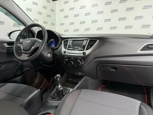 Седан Hyundai Solaris 2021 года, 1190000 рублей, Красноярск