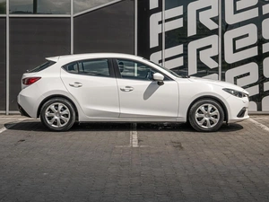Хетчбэк Mazda 3 2014 года, 1310000 рублей, Краснодар