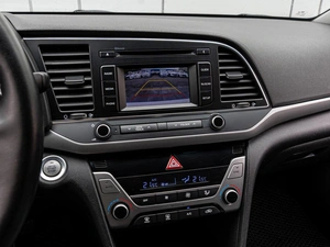 Седан Hyundai Elantra 2017 года, 1625000 рублей, Краснодар