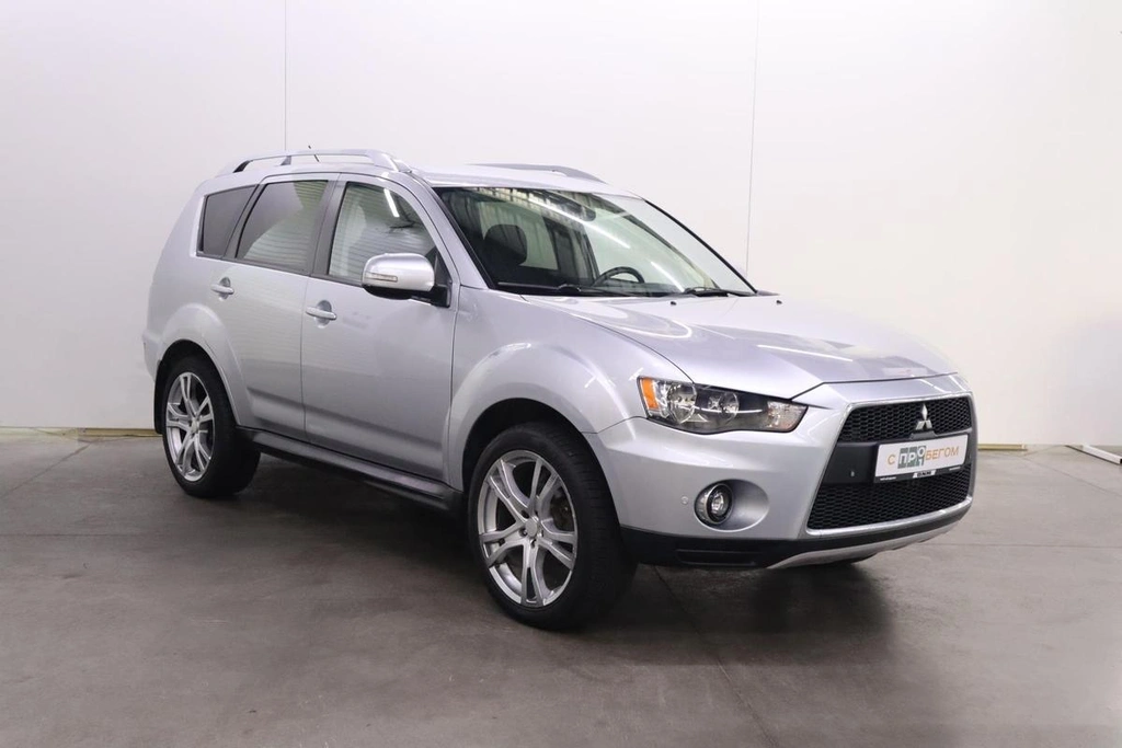 Внедорожник Mitsubishi Outlander 2010 года, 1200000 рублей, Брянск