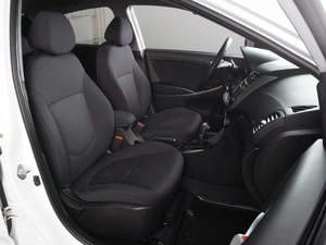 Седан Hyundai Solaris 2015 года, 1095000 рублей, Красный Пахарь