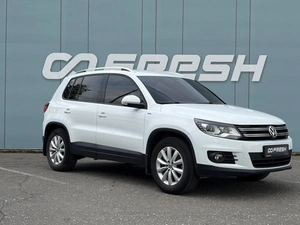Внедорожник Volkswagen Tiguan 2016 года, 1870000 рублей, Ижевск