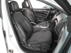 Универсал Opel Insignia 2012 года, 1049000 рублей, Воронеж