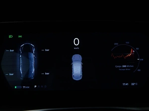 Лифтбек Tesla Model S 2018 года, 3176016 рублей, Москва
