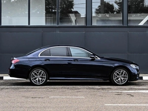 Седан Mercedes-benz E-класс 2020 года, 3849000 рублей, Кирилловка