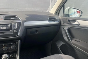 Внедорожник Volkswagen Tiguan 2017 года, 1960000 рублей, Солонцы