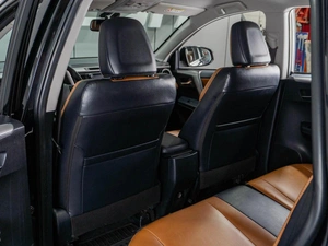 Внедорожник Toyota RAV4 2017 года, 2429000 рублей, Тюмень