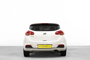 Хетчбэк Kia Ceed 2015 года, 929000 рублей, Барнаул