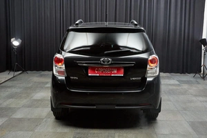Минивэн Toyota Verso 2013 года, 1299000 рублей, Красноярск