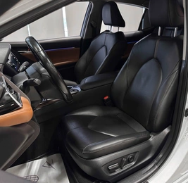 Седан Toyota Camry 2019 года, 2907000 рублей, Красноярск