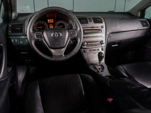 Седан Toyota Avensis 2010 года, 999000 рублей, Воронеж