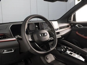 Внедорожник Geely Coolray 2024 года, 2760000 рублей, Омск