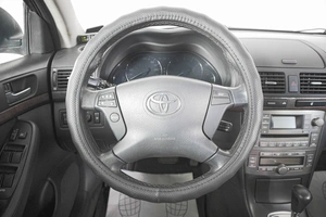 Универсал Toyota Avensis 2006 года, 1049000 рублей, Кемерово