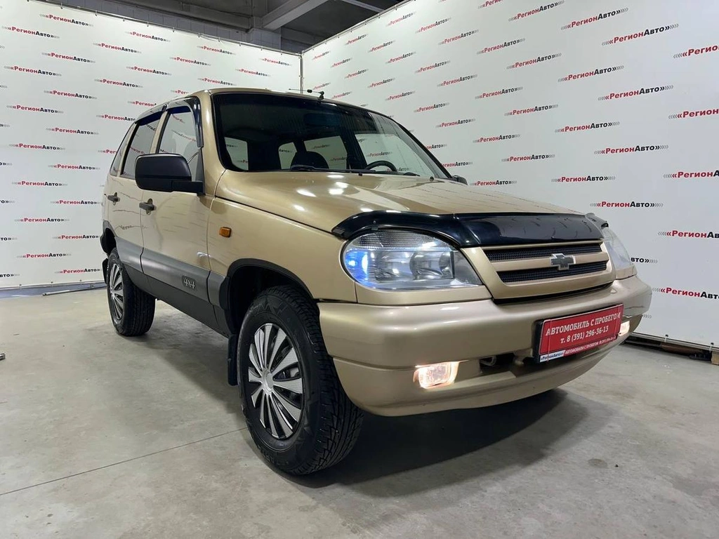Внедорожник Chevrolet Niva 2004 года, 355000 рублей, Красноярск