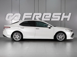 Седан Toyota Camry 2019 года, 2899000 рублей, Красный Пахарь