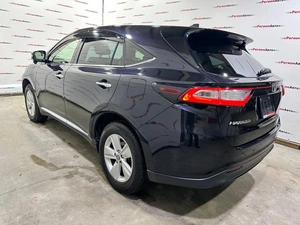 Внедорожник Toyota Harrier 2018 года, 2930000 рублей, Красноярск