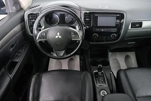 Внедорожник Mitsubishi Outlander 2012 года, 1499000 рублей, Омск