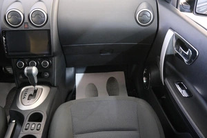 Внедорожник Nissan Qashqai 2010 года, 1049000 рублей, Омск