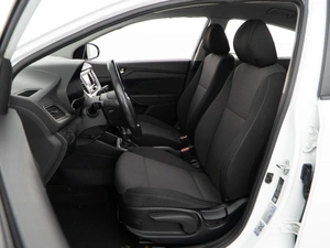 Седан Hyundai Solaris 2019 года, 1299999 рублей, Москва