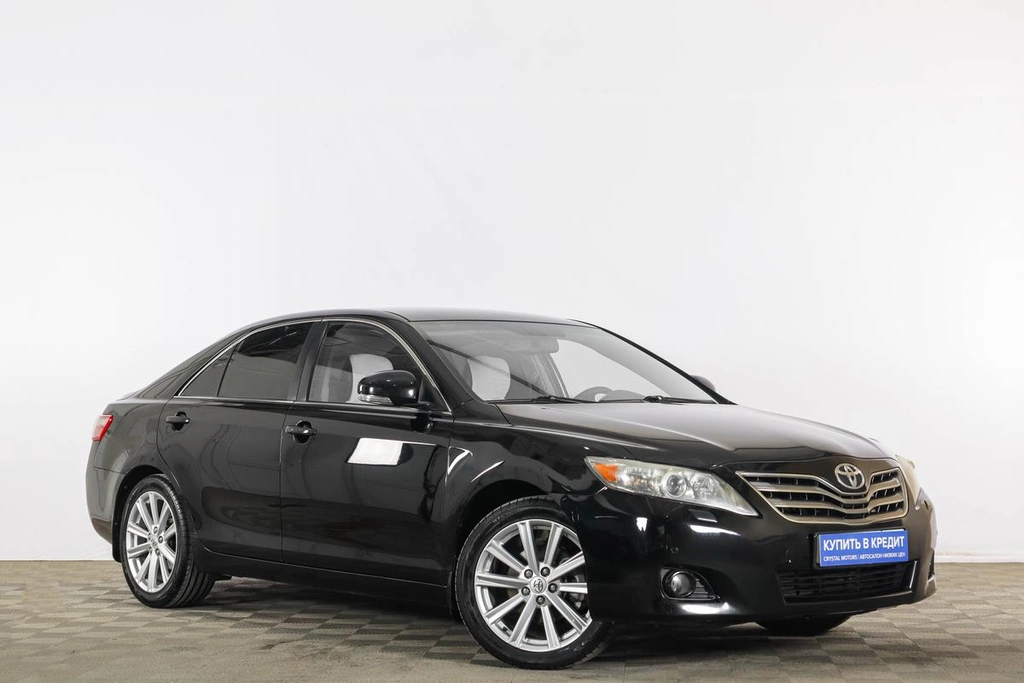 Седан Toyota Camry 2011 года, 1499000 рублей, Тюмень