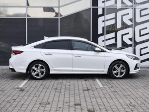 Седан Hyundai Sonata 2019 года, 1799000 рублей, Краснодар