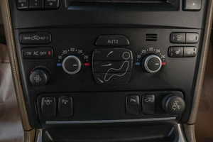 Внедорожник Volvo XC90 2012 года, 1499000 рублей, Челябинск