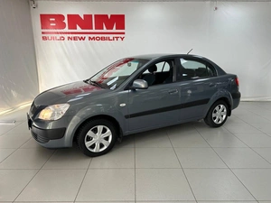 Седан Kia Rio 2007 года, 640000 рублей, Смоленск