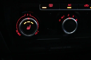 Седан Volkswagen Jetta 2011 года, 798000 рублей, Солонцы