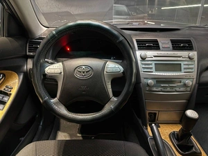 Седан Toyota Camry 2007 года, 995000 рублей, Абакан