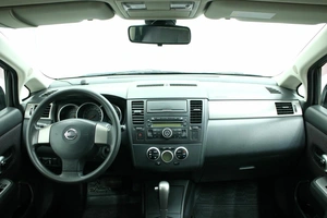 Хетчбэк Nissan Tiida 2011 года, 845000 рублей, Красноярск