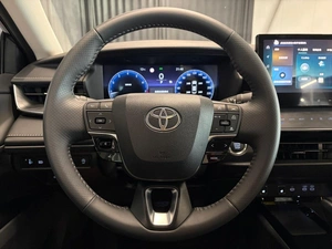 Седан Toyota Camry 2025 года, 4899000 рублей, Павловская Слобода