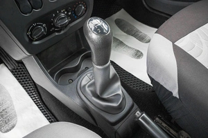 Седан Renault Logan 2014 года, 399000 рублей, Барнаул