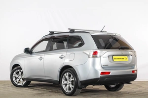 Внедорожник Mitsubishi Outlander 2012 года, 1299000 рублей, Тюмень