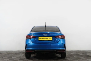 Седан Hyundai Solaris 2021 года, 1999000 рублей, Сургут