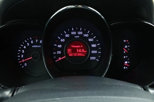 Седан Kia Rio 2012 года, 970000 рублей, Красноярск