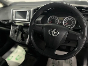 Минивэн Toyota Wish 2010 года, 1159000 рублей, Красноярск