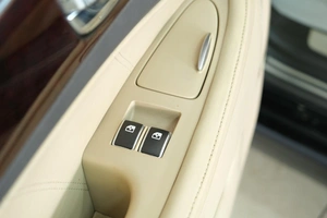 Седан Hyundai Equus 2011 года, 1299000 рублей, Омск