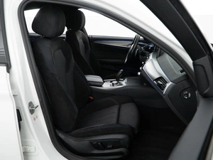 Седан BMW 5 серия 2019 года, 3199046 рублей, Москва