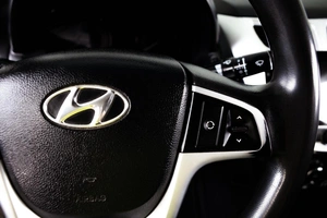 Седан Hyundai Solaris 2012 года, 899000 рублей, Пермь