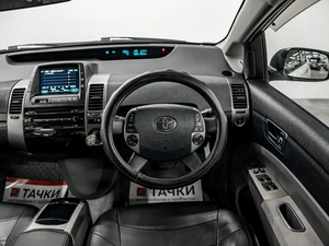 Лифтбек Toyota Prius 2010 года, 950000 рублей, Красноярск