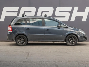 Минивэн Opel Zafira 2010 года, 679000 рублей, Краснодар