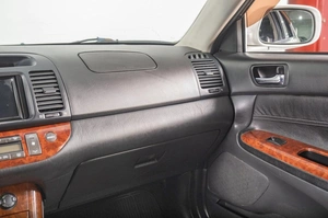 Седан Toyota Camry 2005 года, 759000 рублей, Томск