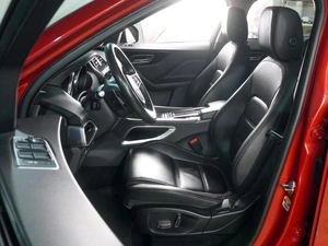 Внедорожник Jaguar F-Pace 2018 года, 3699000 рублей, Воронеж