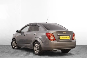 Седан Chevrolet Aveo 2014 года, 549000 рублей, Барнаул
