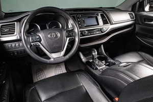 Внедорожник Toyota Highlander 2014 года, 3519000 рублей, Сургут