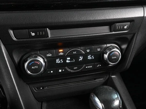 Хетчбэк Mazda 3 2014 года, 1390000 рублей, Ростов-на-Дону