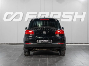 Внедорожник Volkswagen Tiguan 2012 года, 1299000 рублей, Сургут