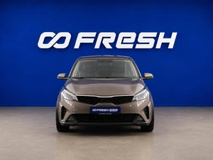 Седан Kia Rio 2021 года, 1697077 рублей, Москва