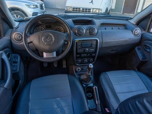 Внедорожник Renault Duster 2012 года, 849000 рублей, Саратов