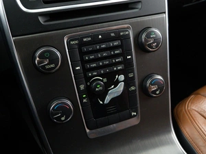 Седан Volvo S60 2012 года, 997077 рублей, Москва